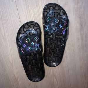 Cute slides! Too small for me:(